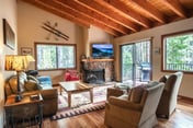 Walk to Private Beach North Shore Condo!