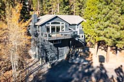 Stylish Retreat -Hot Tub, Game Room, EV, Lake Peek - Image 2