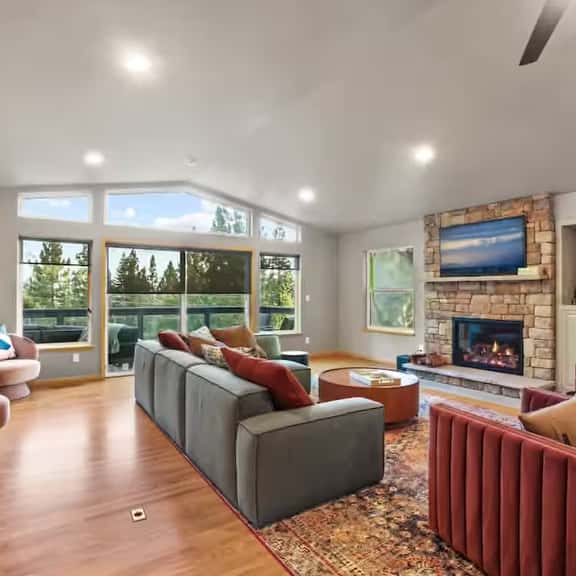 Stylish Retreat -Hot Tub, Game Room, EV, Lake Peek - Image 1